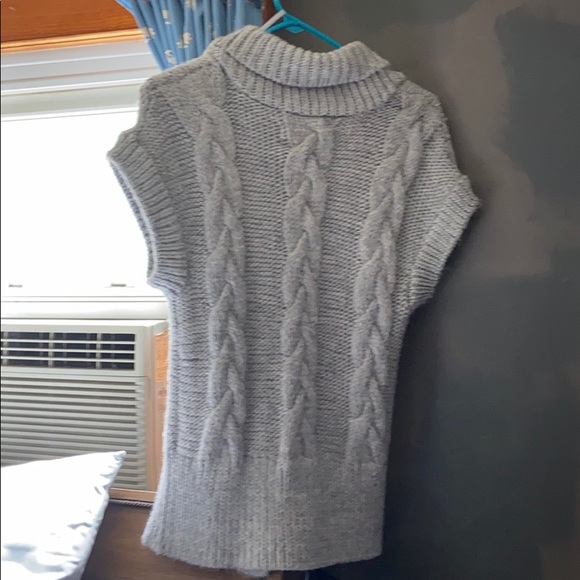 Sweater - Picture 3 of 5